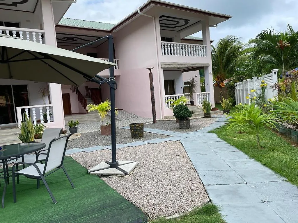 Mokara Holiday Apartment Anse Royale