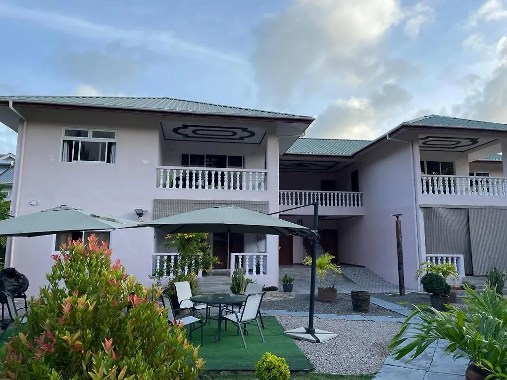 Mokara Holiday Apartment Anse Royale